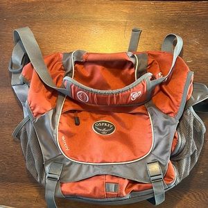 Osprey Elroy Messenger / commuter / computer Bag